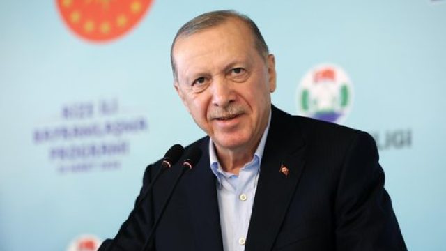 Erdoğan ve Bakan Bak Rize'de Hemşehrileriyle Bayramlaştı