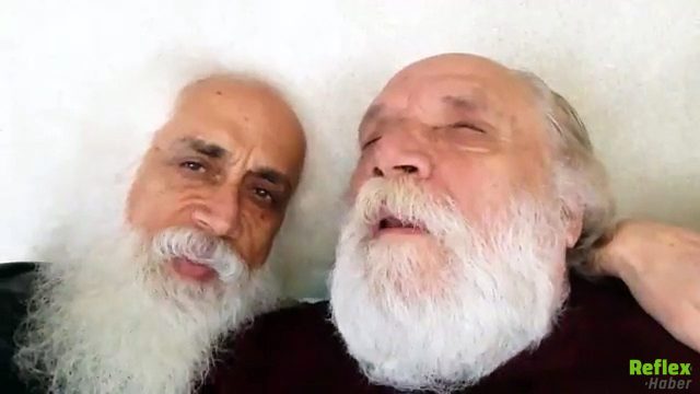 Eşber Yağmurdereli Kimdir? Evli Mi?