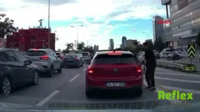 Kartal’da Emniyet Şeridi İ̇çin Plaka Söküldü