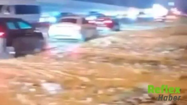 Kartal’da Sel Suları Tem Bağlantı Yolunu Kısmen Kapattı
