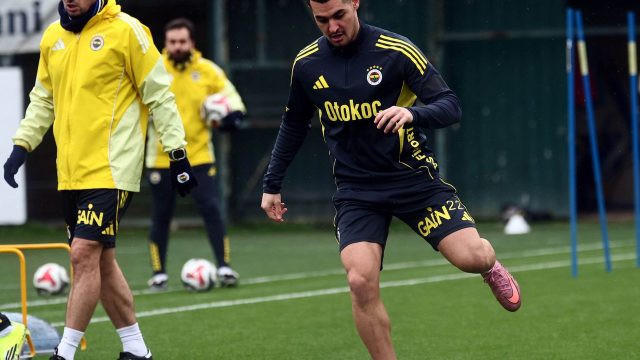 Fenerbahçe'de Trabzonspor derbisi öncesi Levent Mercan müjdesi