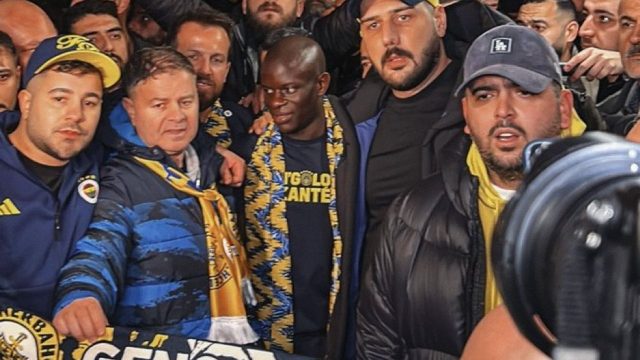 Fenerbahçe'nin yeni transferi N'Golo Kante İstanbul'da