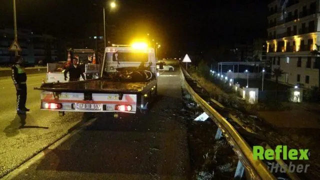 Antalya'da Motosiklet Kazası: Ümit Telemen Hayatını Kaybetti