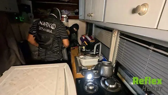 Şişli’de Karavan İ̇çinde Uyuşturucu Üretimine Operasyon