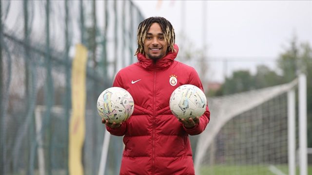 Galatasaray'dan Sacha Boey hamlesi