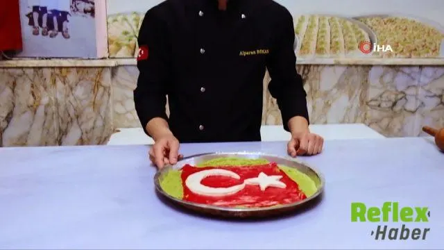 Alperen Bekan’dan Cumhuriyet Bayramı’na Özel Ay Yıldızlı Kilis Katmeri