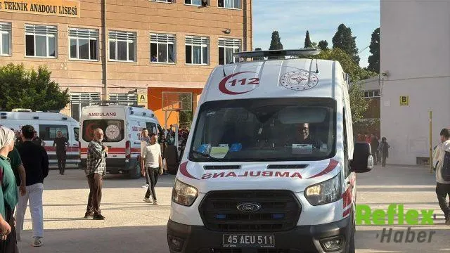 Turgutlu’da okul çevresinde silahlı saldırı: 10 öğrenci yaralandı