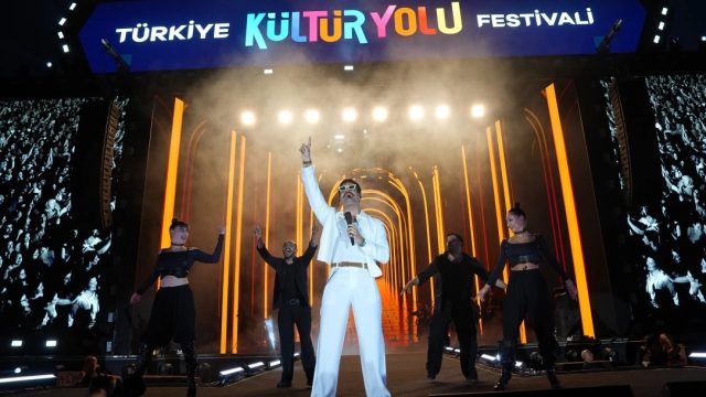 Gökhan Türkmen Bursa'yı Salladı