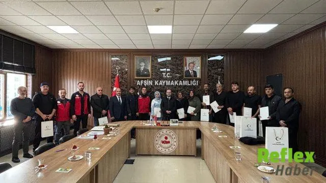 Afşin’de Sulama Eğitimi Alan Çiftçilere Nem Ölçüm Cihazı