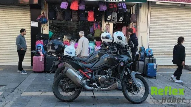 İğdır’da Ayakkabı Mağazasında Kavga: Genç Muşta Ve Kesici Aletlerle Yaralandı