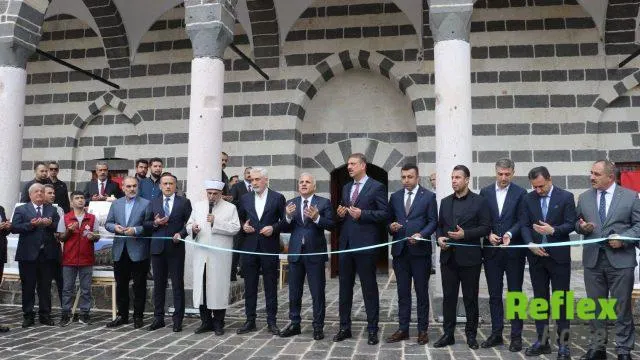Depremde Hasar Gören Altı Cami Yeniden İ̇badete Açıldı
