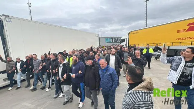Tır Şoförleri Sınır Kapılarında Vize Sorununa Tepki Gösterdi