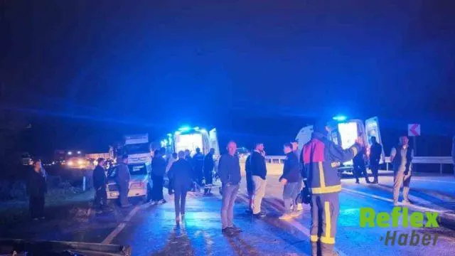 Akçakoca Yolunda İ̇ki Araç Çarpıştı: 5 Kişi Yaralandı