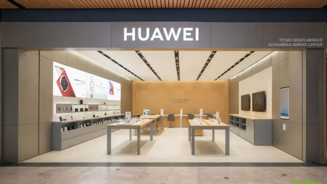 HUAWEI, Marmara Forum AVM'de Yeni Deneyim Mağazasını Hizmete Açtı