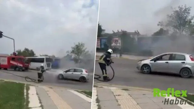 Elazığ’da seyir halindeki otomobilin motor kısmı alev aldı