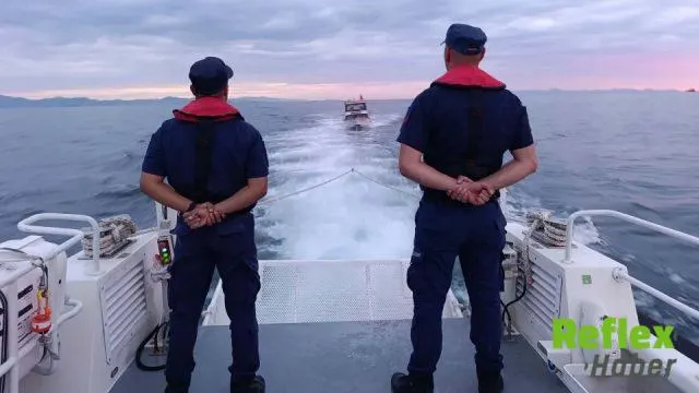 Didim Açıklarında Sürüklenen Tekneden Üç Kişi Kurtarıldı