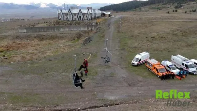 Kars’ta Yağmur Altında Telesiyej Kurtarma Tatbikatı