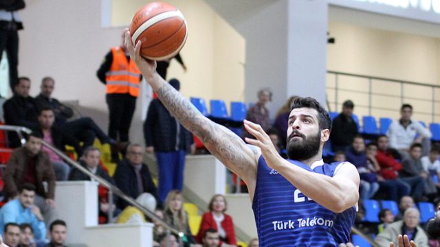 İlk yarının lideri İstanbulspor Beylikdüzü’nü 75-64 yenen Türk Telekom
