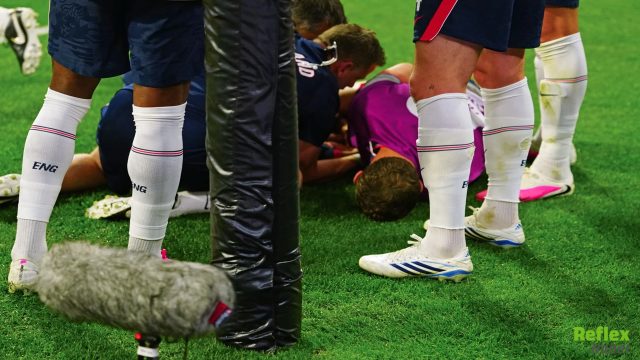 İngiltere'ye Henderson Şoku! Kutlamalarda Yaşanan Sakatlık Moralleri Bozdu