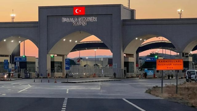 İpsala Gümrük Kapısı'nda Operasyon: 20 Gümrük Memuru Gözaltına Alındı
