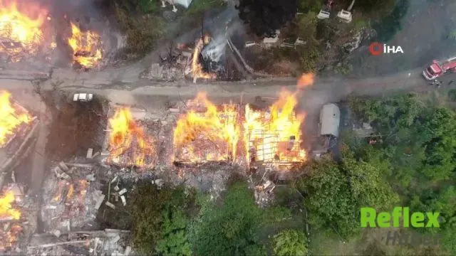 Kastamonu İnebolu'da yangın sonrası enkaz kaldırma çalışmaları sürüyor
