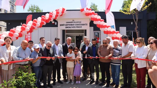 İstanbul'da Emeklilere Büyük Müjde! 2. Emekli Kültür Evi Kapılarını Açtı