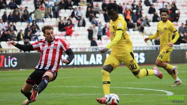 İstanbulspor, Sivasspor Deplasmanında 3 Golle Kazandı