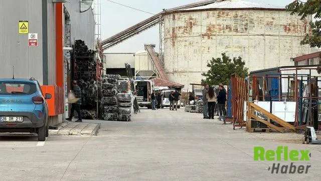 Eskişehir’de Fabrika Çatısından Düşen İ̇şçi Yaşamını Yitirdi