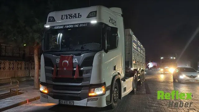 Manisa'da Tir'la Çarpışan Motosikletin Sürücüsü Hayatını Kaybetti