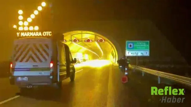 Kuzey Marmara Otoyolu'nda Tünelde Alevlenen Tır Nedeniyle Ulaşım Aksadı