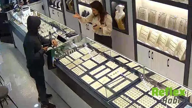 Kapaklı’da Kuyumcu Soygunu Girişimi Oyuncak Tabancayla Yarıda Kaldı