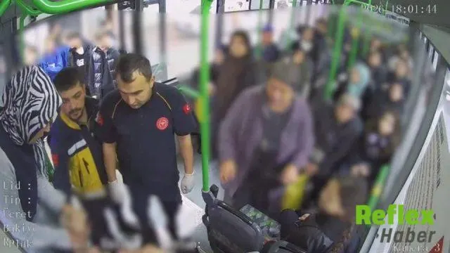 Bursa’da Otobüs Şoförü Fenalaşan Yolcu İ̇çin Harekete Geçti