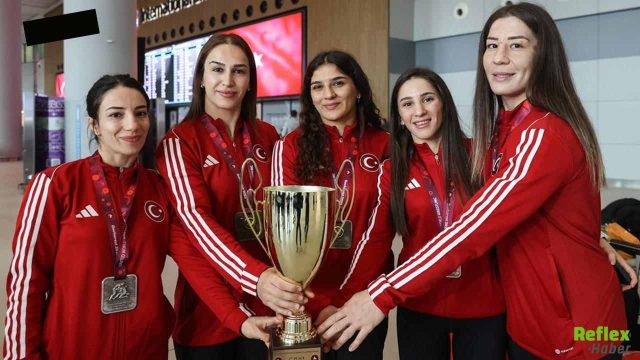 Kadın Güreş Milli Takımı Avrupa Şampiyonası'nda İkinci Oldu