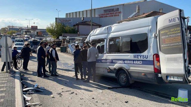 Kayseri Kocasinan’da İşçi Servisi İle Kamyon Çarpıştı: 8 Kişi Yaralandı