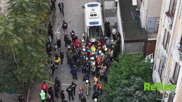 Maltepe'de Çöken Binadan 5 Yaralı Kurtarıldı