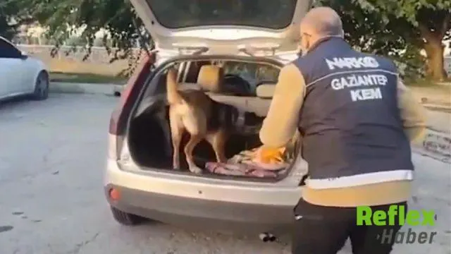 Gaziantep'te Araçta Bir Kilo Metamfetamin Ele Geçirildi