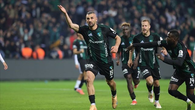 Kocaelispor - Beşiktaş maçı hangi kanalda, saat kaçta oynanacak? İlk 11'ler ve canlı yayın linki