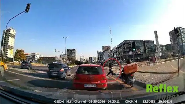 Ankara’da motosikletin çarptığı yaya ile sürücü yaralandı
