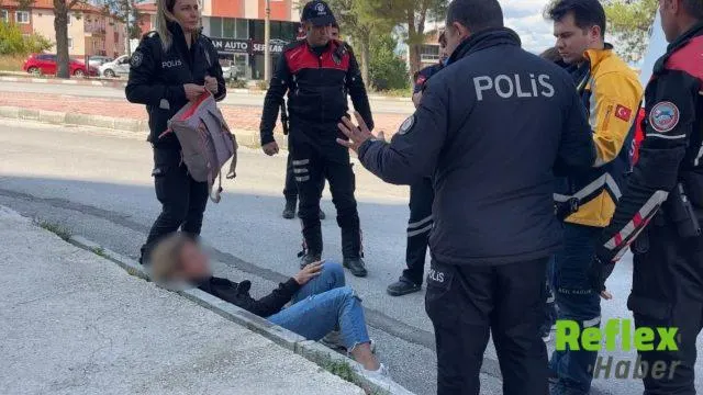 Burdur’da Yol Ortasında Tehlikeli Davranışa Polis Müdahalesi