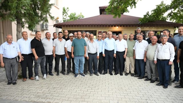 Malatya Büyükşehir'den Darende'ye Anlamlı Çıkarma! Gönüllere Dokunan Ziyaret