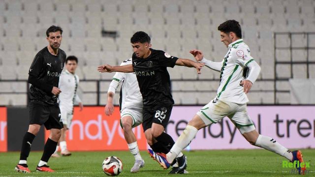Manisa FK’dan Gol Şov! Sakaryaspor’a 5 Gollü Veda