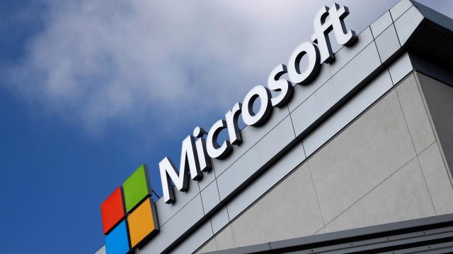 Microsoft Yapay Zeka Yatırımları ve Rekabet Baskısıyla Zorlu Bir Dönemde