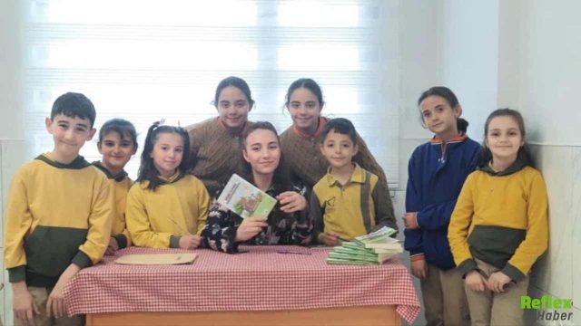 Minik Yazarlar Kitap Yazdı Geliriyle Köy Okuluna Kütüphane Kurulacak