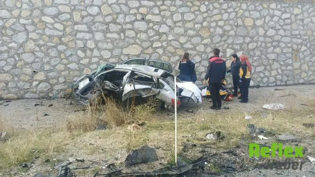 Çorum'da Otomobil Ve Cip Çarpıştı: 4 Kişi Hayatını Kaybetti