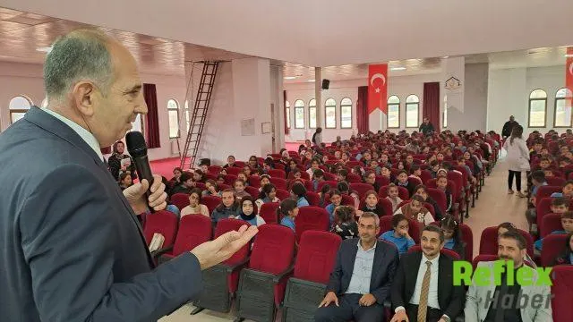 Kahramanmaraş İ̇l Müftüsü Güller Elbistan'da Öğrencilerle Buluştu