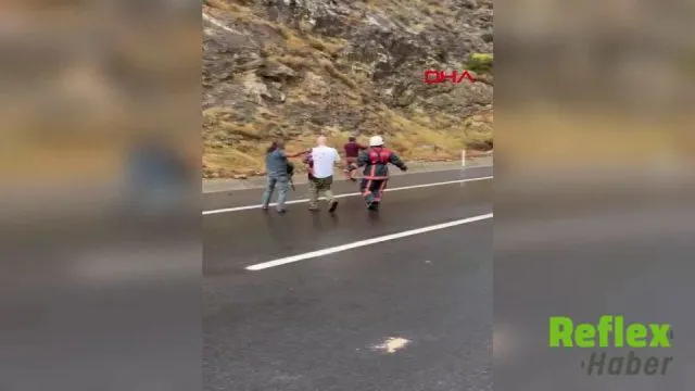 Mersin'de Zincirleme Kazada 11 Kişi Yaralandı