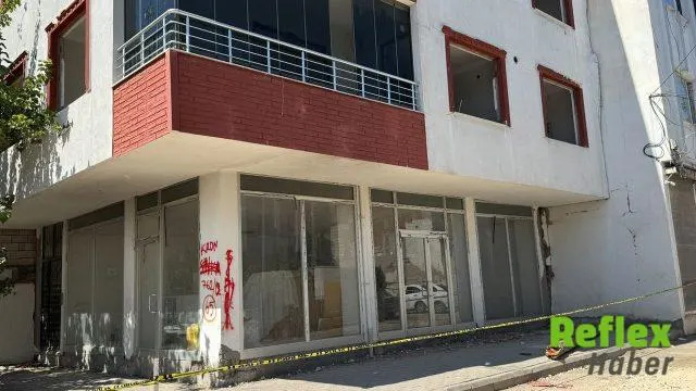 Kahramanmaraş depremlerinde hasar almıştı! Binadan çatırdama sesleri geldi