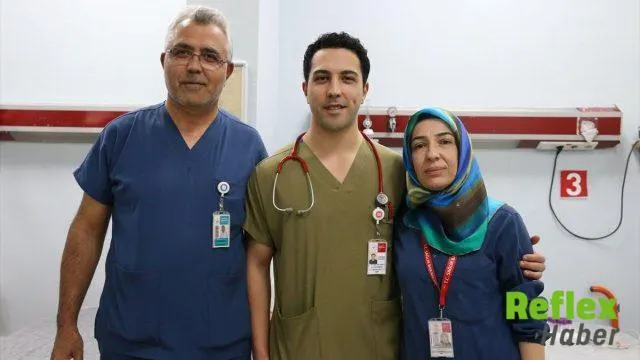 Sefa Sarıbıyık, Ailesinin Çalıştığı Hastanede Doktor Oldu