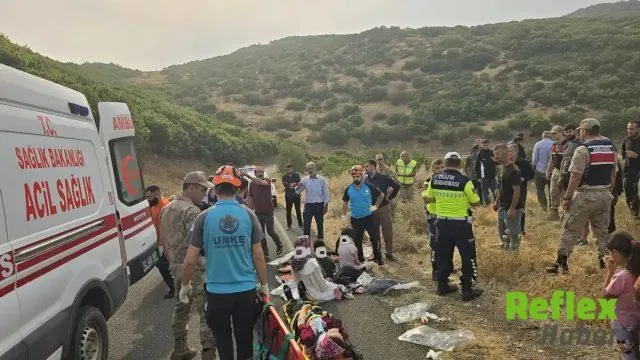 Bingöl’de Yolcu Minibüsü Şarampole Devrildi: 10 Yaralı