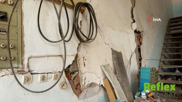 Bolvadin Sanayi Sitesi'nde Yaklaşık 40 Dükkanda Zemin Çökmesi Paniği